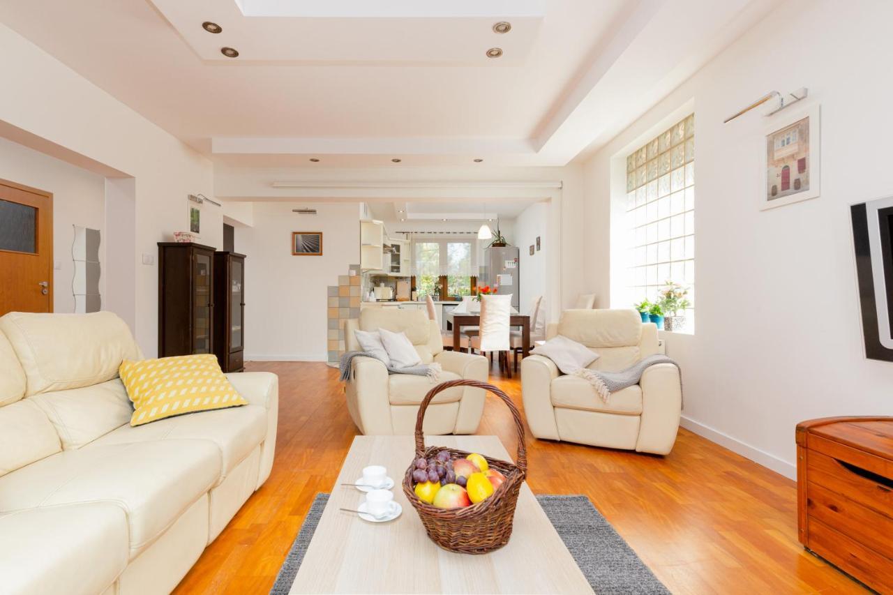 Holiday House Cinema Experience Warsaw Michalowice By Renters Villa Dış mekan fotoğraf